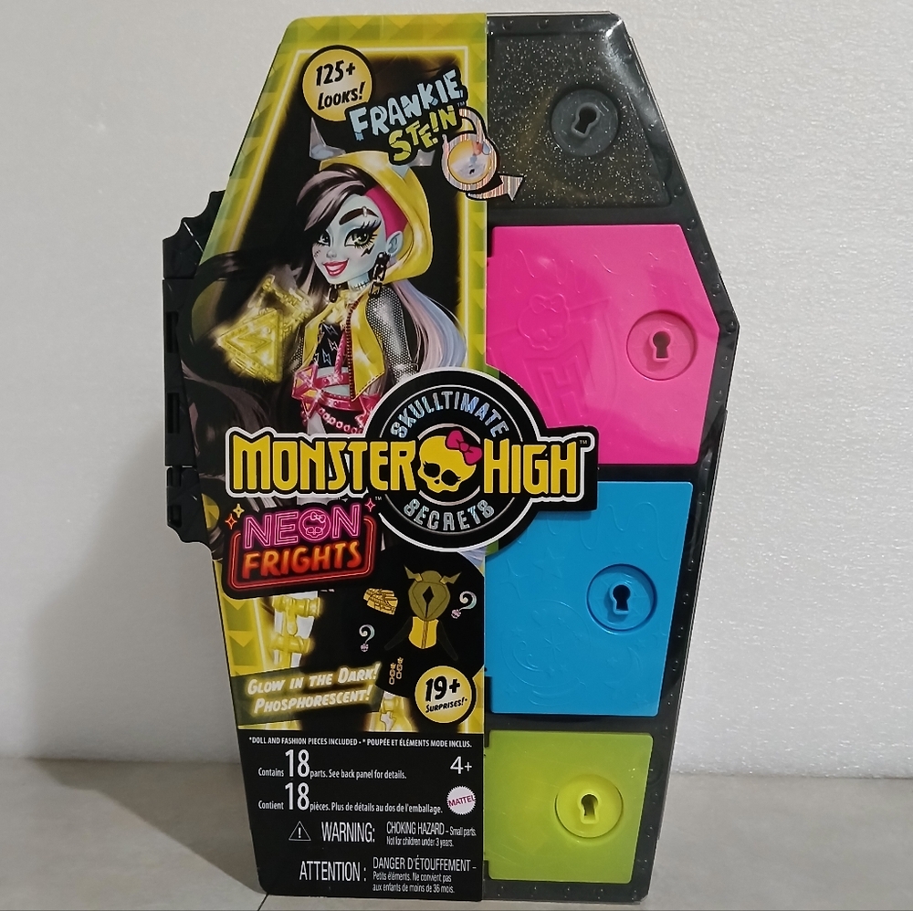 Monster High Skulltimate Secrets Neon Frights Frankie Stein Doll (NEW)